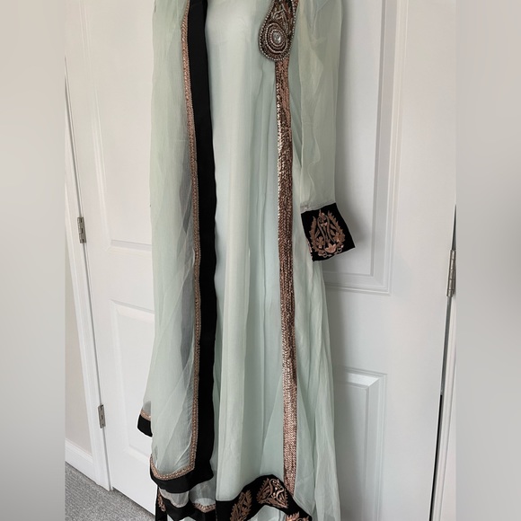 Mint maxi chiffon kameez with matching dupatta and black trousers - Picture 4 of 8